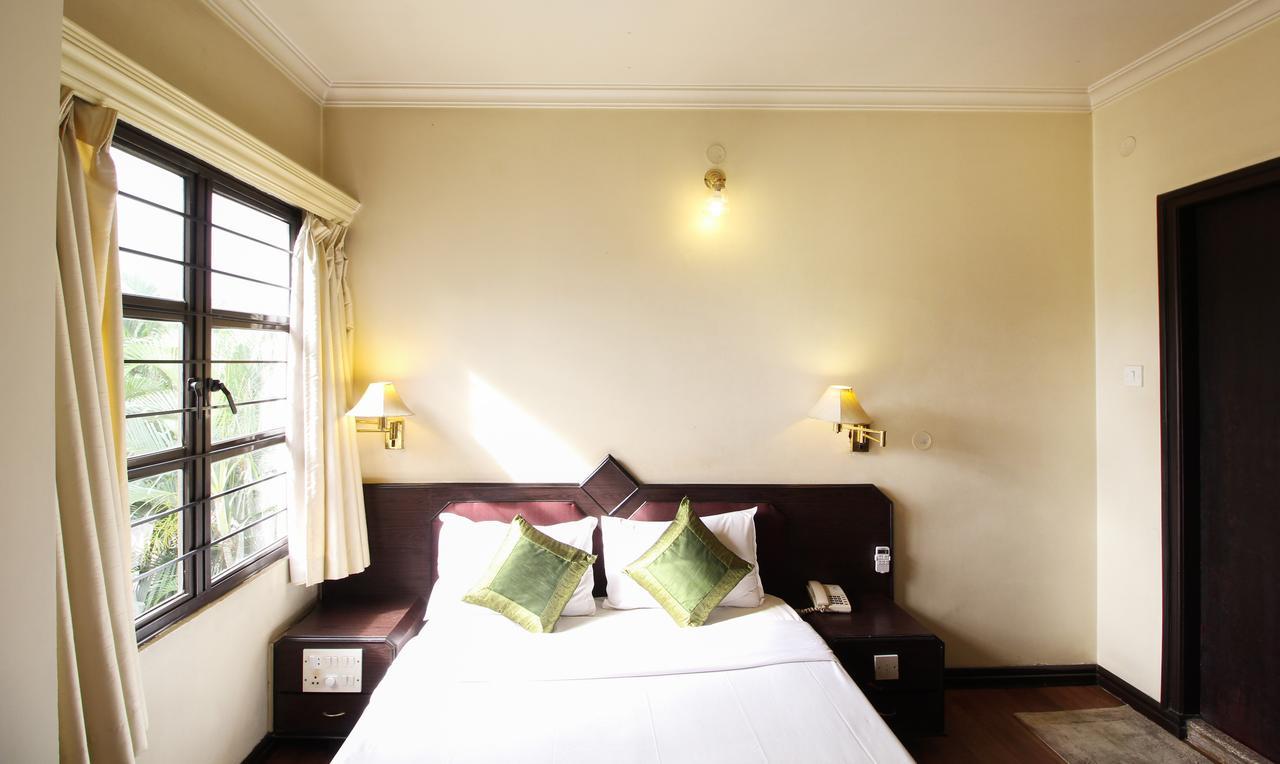 Treebo Trend Royal Inn Mysore Exterior foto