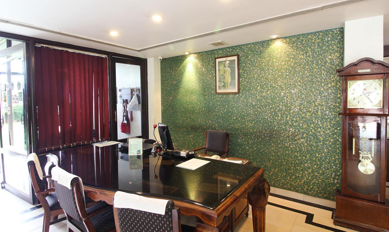 Treebo Trend Royal Inn Mysore Exterior foto